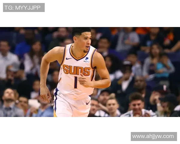 尼克杨批托马斯与布克自顾得分忽视传球 阿里纳斯专注进攻为中心